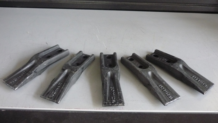 Csavaros_munkagep_korom_vetites (1).JPG